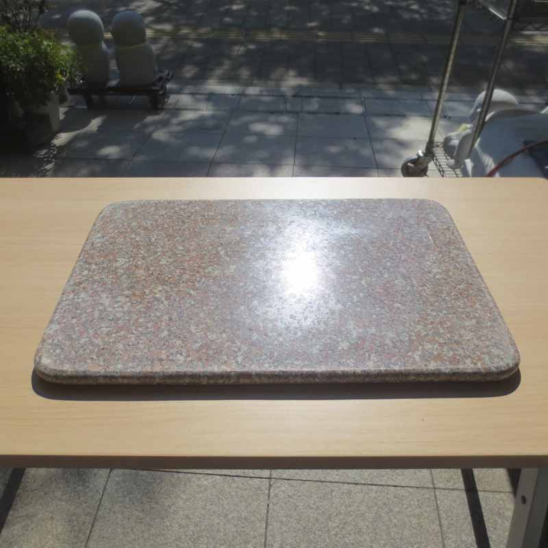 石材店サンソーののし台 のし板 ペストリーボード G635 60×40×2cm カドR加工 R面取り こね台 みかげ石 石板 平板 麺打ち パンこね クッキングボード 送料込み！｜アングル2