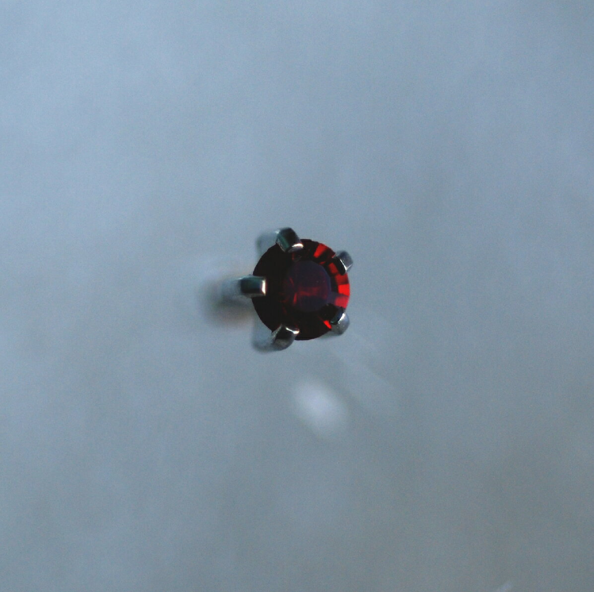 ファーストピアス【ガーネット】ステンレス 16ゲージ(16G) 1ペア 両耳用 滅菌パック アレルギーフリー セカンドピアスにも最適【送料無料】【あす楽対応】