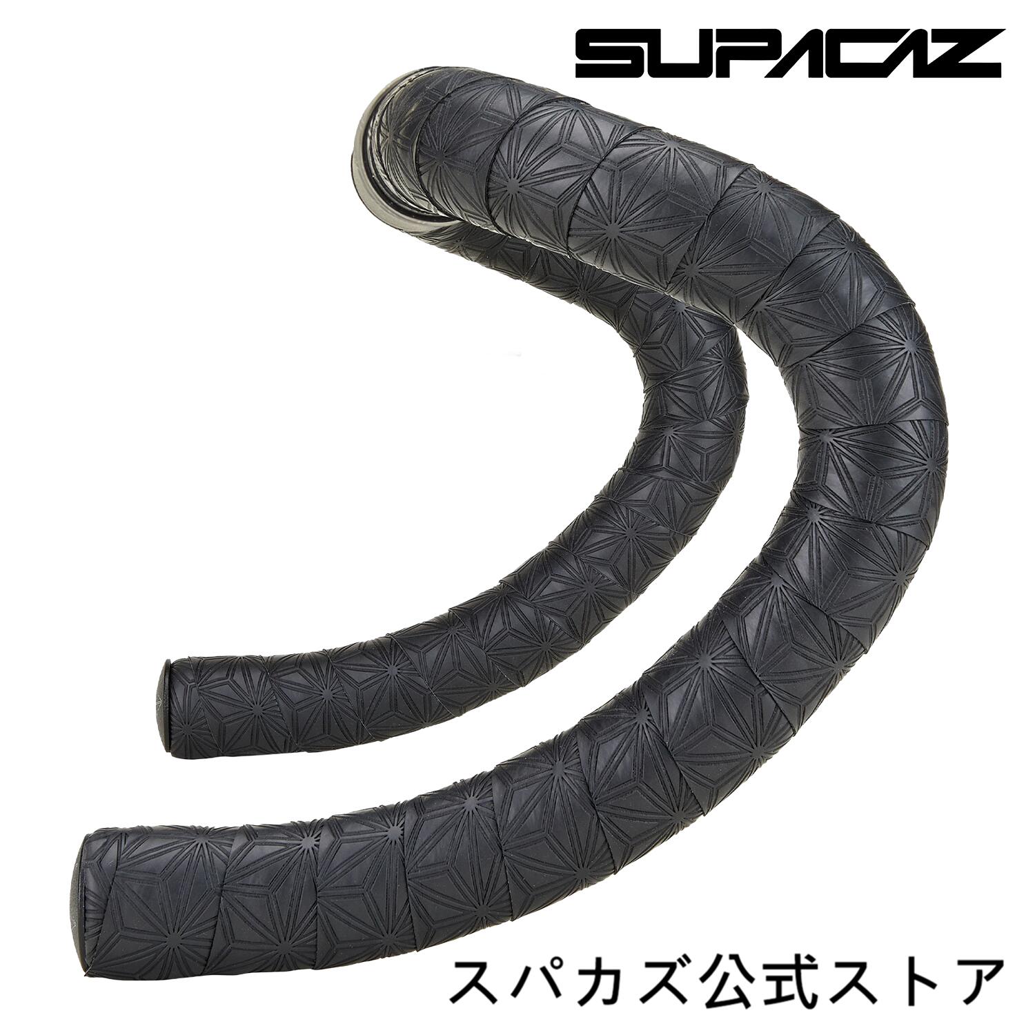 世界王者7度獲得、そしてさらなる高みへ。 他の追随を許さない。Super Sticky Kushは、世界No.1の販売実績を誇るバーテープです。圧倒的なグリップ力と快適性を兼ね備え、パフォーマンスとスタイルを体現。最高を求めるサイクリストのために生まれた、究極のハンドルバーテープです。 ● 抜群のグリップ感 ● 優れた耐久性 ● 究極の快適性 素材：PU 長さ：2200mm 幅：30mm 厚さ：3.2mm グラベルバーテープ Gravel Bar Tape 重量：100g 【注意事項】：・当店でご購入された商品は、原則として、「個人輸入」としての取り扱いになり、全て台湾からお客様のもとへ直送されます。 ・個人輸入される商品は、全てご注文者自身の「個人使用・個人消費（日本に居住する者に寄贈される物で、当該寄贈を受ける者の個人的な使用に供される場合を含みます。）」が前提となります。 　第三者への譲渡・転売が法令で禁止されるもの（医薬品、医薬部外品、化粧品等を含みますが、これに限られません。）もございますのでご注意下さい。 ・通関時に関税・輸入消費税が課税される可能性があります。課税額はご注文時には確定しておらず、通関時に確定しますので、商品の受け取り時に着払いでお支払いください。 詳細はこちらご確認下さい。 ＊色がある場合、モニターの発色の具合によって実際のものと色が異なる場合がある。