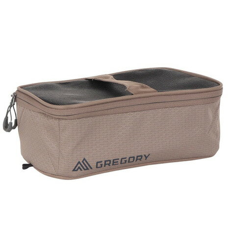 ●素材:600Dポリエステル●フィリピン製【商品の購入にあたっての注意事項】※一部商品において弊社カラー表記がメーカーカラー表記と異なる場合がございます。※ブラウザやお使いのモニター環境により、掲載画像と実際の商品の色味が若干異なる場合があります。※掲載の価格・製品のパッケージ・デザイン・仕様について、予告なく変更することがあります。あらかじめご了承ください。グレゴリー GREGORY エルブレス ヴィクトリア ビクトリア Victoria L-Breath キャンピング小物 キャンプ小物 収納用品 収納ポーチ ギアケース 調味料入れ 小物入れ アウトドア レジャー キャンプ フェス キャンプ用品 キャンプグッズ ベージュ