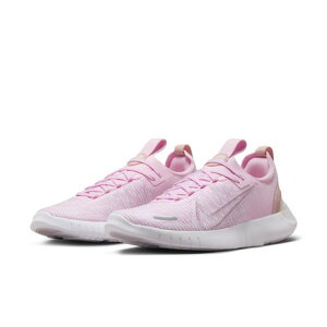 ナイキ（NIKE）（レディース）ランニングシューズ フリー ラン フライニット NN ピンク ホワイト DX6482-600 スニーカー ジョギング 軽量 柔軟性