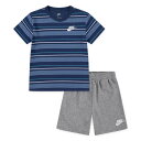 【ポイント10倍!要エントリー★9/10限定】ナイキ(NIKE)(キッズ)ジュニア FT ストライプ 半袖Tシャツ ショーツ 上下セット 86N044-042