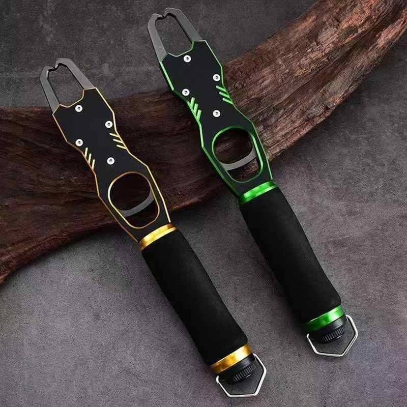 釣り具 魚掴み器 多機能 アルミニウム合金 取魚器 路亜プライヤー 魚挟み器 魚掴み器 魚掴み 回転式 力抜き 黄色 黒 緑 黒
