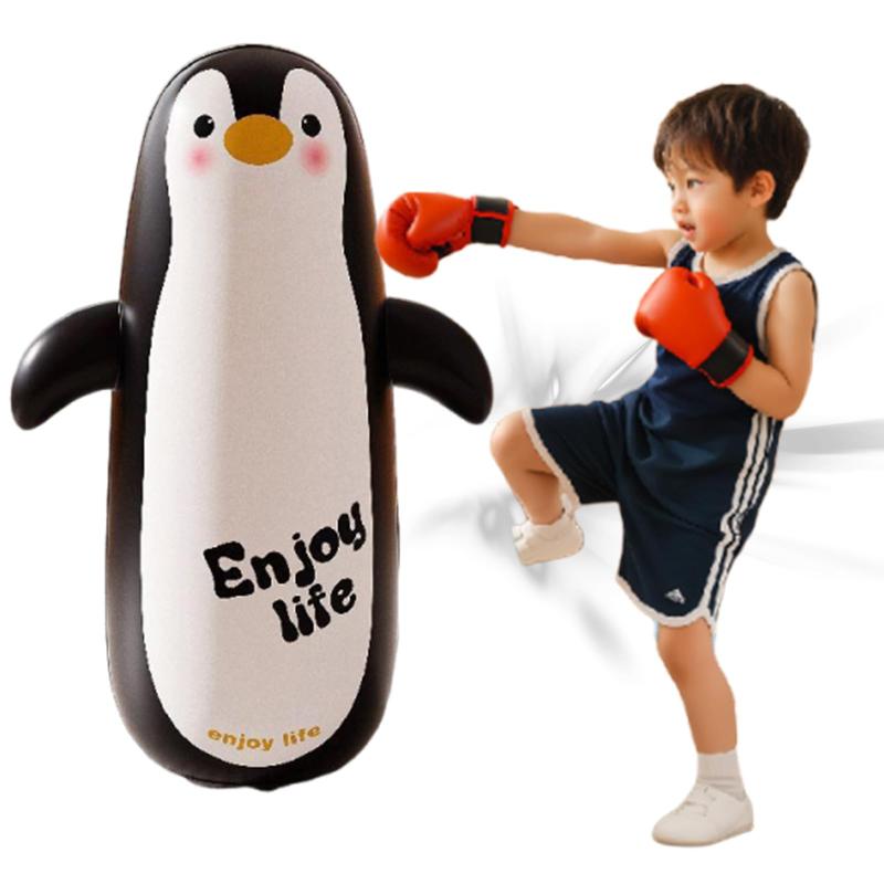 パンチングバッグ 120cm エア式 自立式 サンドバッグ ボクシングバッグとフットポンプを含む セット子供用 屋内 屋外 兼用 ボクシング トレーニング ストレス解消 運動 玩具 誕生日プレゼン【🎯お子様に最適なサイズ】 高さ約120cmの子供専用設計。小さな拳に合わせた適度な反発力で、お子様が無理なく楽しくボクシングを始められます。ボクシングバッグとフットポンプを含む【 ⚙️簡単エア式＆自立式】底部給水口での加重調整とエアバルブ式膨張システム。自立するので、柱や壁に固定する必要がなく、屋内でも屋外でも場所を選ばずすぐに遊べます。【👍安全設計で安心】 倒れにくい安定した土台と、柔らかいエア素材により、お子様がけがをしにくい設計です。楽しい運動と同時に、安全面にも配慮しました。【🥊ストレス発散と運動に最適】 思いきりパンチして日頃のストレスを発散 遊びながら自然に体力作り、反射神経の向上、運動不足の解消に役立ちます。【🎁プレゼントにぴったり】 誕生日、クリスマス、お祝いなどの記念日のギフトとして大人気。お子様の笑顔を引き出す、楽しさと運動が詰まった理想的なプレゼントです。