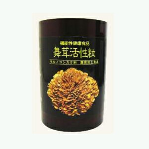 ■製品特徴原料はマイタケ99%、馬鈴薯粉1%のみ酵素を壊さない方法で殺菌処理した原料を使用。中高年層の方の健康維持に最適。飲酒の機会や量が多い方、食生活バランスが気になるの方などにオススメです。※パッケージデザイン等は予告なく変更されることがあります。■原材料舞茸子実体(99%)、馬鈴薯澱粉(1%)■栄養成分表(100gあたり)エネルギー 218kcalたんぱく質 20g脂質 3.5g糖質 26.6g食物繊維 40.5gナトリウム 2.4mg灰分 5.8gβ-グルカン 23.7gナイアシン 54.9mgエルゴステロール 268mg ■お召し上がり方1日量18粒を目安にそのままお召し上がりになるか、味噌汁やスープに入れても美味しく飲めます。■舞茸の話サルノコシカケ科のキノコで、マイタケは幾重にも重なる豊かなひだ状の傘が舞い姿に似ているところから、その名が付いたと言われます。野生では少量しかとれず、貴重な食用茸として大切にされてきました。1975年頃から裁培が始まって以来、食用としてだけでなく、その高い栄養価の研究が広く進められています。広告文責：株式会社ドラッグピュア作成：201204SN神戸市北区鈴蘭台北町1丁目1-11-103TEL:0120-093-849製造販売：株式会社ビオネ区分：健康食品・日本製