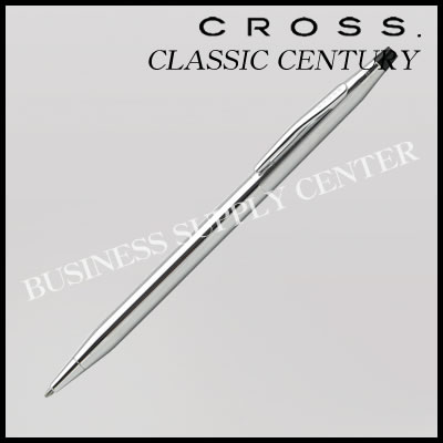 メーカー クロス CROSS 品名 ボールペン CLASSIC CENTURY(クラシックセンチュリー) クローム 品番 3502 サイズ 長さ135mm、最大径7.5mm/重さ20g 仕様 種類：ボールペン 機能：ツイストタイプ 素材：真鍮/クロームプレート 付属品：CROSS専用ケース・保証書兼説明書 商品説明 1946年、創業100周年を記念して発売された当時からシルエットを変えない、CROSSを象徴するロングセラーです。 備考 ※宅配便のみ利用可能 ※メール便・定形外郵便不可 納期にお時間かかる場合がございます。 ご注文後のキャンセルや変更はお受けできません。 在庫が流動的ですので、急な品切れにはご了承くださいませ。 在庫切れ・廃盤の場合はキャンセル処理させていただきます。 お急ぎの場合は予めお問い合わせいただけますと助かります。 ※商品のパッケージデザインは変更されることがあります。ご了承ください。