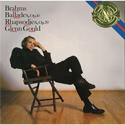 ブラームス:4つのバラード&2つのラプソディ (Blu-specCD2)グレン・グールドグールド グレン ぐーるど ぐれん　発売日 : 2023年2月22日　種別 : CD　JAN : 4547366586329　商品番号 : SICC-30687【商品紹介】82年10月4日、稀有の天才グールドは逝った。このアルバムは、その82年に録音されたもので、一種の(白鳥の歌)であり、彼の遺言ともいえるものである。2度目の録音となった1981年の「ゴールドベルク変奏曲」に続く録音となった。グールドのブラームスは60年に録音した「間奏曲集」が既にあったが、それも極めて評価が高いものであった。創造力に富んだグールドの表現は、さらに磨き、研ぎすまされ、(グールドのブラームス)としての確固たる主張を繰りひろげている。【収録内容】CD:11.4つのバラード 作品10 第1番 ニ短調2.4つのバラード 作品10 第2番 ニ長調3.4つのバラード 作品10 第3番 ロ短調4.4つのバラード 作品10 第4番 ロ長調5.2つのラプソディ 作品79 第1番 ロ短調6.2つのラプソディ 作品79 第2番 ト短調7.間奏曲 イ長調 作品118の2(別ヴァージョン)(ボーナス・トラック)