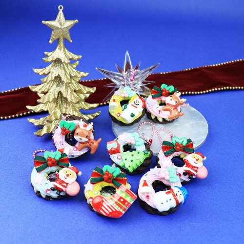 【送料無料】 クリスマスリース風キーホルダー (1個売り)SUNHOSEKI