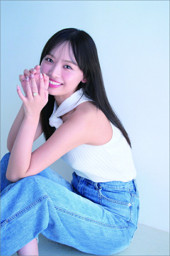 【送料無料】【取寄商品】 2026年カレンダー卓上 濱岸ひより26CL-0194[12/6発売]