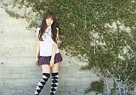 【中古】生写真(AKB48 SKE48)/アイドル/AKB48 河西智美/全身 衣装白/紫 背景壁と樹木/フォトブック「AKB48海外旅行日記2 WithSKE48」特典