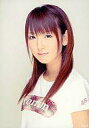 【中古】生写真(AKB48・SKE48)/アイドル/AKB48 佐藤由加理/バストアップ/体左向き/白Tシャツ「rorrim」/公式生写真