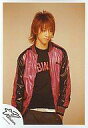 【中古】生写真(ジャニーズ)/アイドル/NEWS 小山慶一郎/膝上/プーマジャージ/ポケットに手