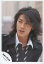 【中古】生写真(ジャニーズ)/アイドル/KAT-TUN KAT-TUN/赤西仁/バストアップ/黒コート/目線左/髪に雪