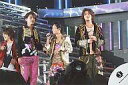 【中古】生写真(ジャニーズ)/アイドル/KAT-TUN KAT-TUN/田口淳之介・亀梨和也・田中聖・赤西仁/膝上/田中左向きでマイク右手