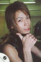 【中古】生写真(ジャニーズ)/アイドル/KAT-TUN KAT-TUN/亀梨和也/バストアップ・衣装黒・ノースリーブ・右手グー・親指立て・体右向き/公式生写真(3)