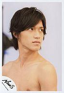 【中古】生写真(ジャニーズ)/アイドル/NEWS NEWS/錦戸亮/バストアップ・上半身裸・目線右/公式生写真