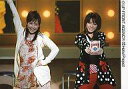 【中古】生写真(ハロプロ)/アイドル/Hello! Project Hello! Project/安倍なつみ・柴田あゆみ/横型・膝上・柴田両手トランプ/“ハロ☆プロオンステージ!2006”ライブバージョン
