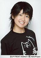 【中古】生写真(ハロプロ)/アイドル/Berryz工房 Berryz工房/徳永千奈美/バストアップ/黒地のTシャツ白で猫のイラスト/公式生写真