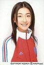 【中古】生写真(ハロプロ)/アイドル/Berryz工房 Berryz工房/熊井友理奈/上半身・右肩前・背景白・赤青のライン入りのジャージ/公式生写真