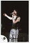 【中古】生写真(ジャニーズ)/アイドル/KAT-TUN KAT-TUN/田口淳之介/ライブフォト・膝上・タンクトップ黒・パンツ銀・右手横・左手マイク・背景黒/公式生写真 200円