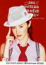 【中古】生写真(ハロプロ)/アイドル/Hello! Project 松浦亜弥/バストアップ・シャツピンク・ネクタイ赤・右手帽子・背景赤・メッセージトレカサイズ公式生写真