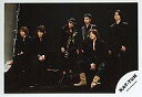 【中古】生写真(ジャニーズ)/アイドル/KAT-TUN KAT-TUN/集合(6人)/横型・衣装黒・赤西座り・背景黒・田中帽子/公式生写真