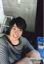 【中古】生写真(ジャニーズ)/アイドル/嵐 嵐・相葉雅紀/座り・縞・脚立/ARASHI LIVE TOUR Beautiful World