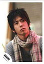 【中古】生写真(ジャニーズ)/アイドル/嵐 嵐/二宮和也/バストアップ・服グレー・ストールチェック・目線右上/公式生写真