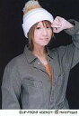 【中古】生写真(ハロプロ)/アイドル/モーニング娘。 モーニング娘。/矢口真里/腰上・背景黒・ニット帽白・左手グー/公式生写真