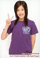 【中古】生写真(ハロプロ)/アイドル/Berryz工房 Berryz工房/夏焼雅/上半身・Tシャ紫・右手ピース・背景白/2006/7/30市原市市民会館/公式生写真
