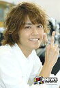【中古】生写真(ジャニーズ)/アイドル/NEWS NEWS/手越祐也/バストアップ・白シャツ・右手ピース・指輪・カメラ目線/LIVE!LIVE!LIVE! NEWS DOME PARTY2010/公式生写真