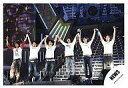 【中古】生写真(ジャニーズ)/アイドル/NEWS NEWS/集合(6人)/ライブフォト・横型・白シャツ・ジーンズ・両手つなぎ・両手上・山下口開け/公式生写真