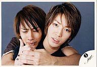 【中古】生写真(ジャニーズ)/アイドル/KAT-TUN KAT-TUN/中丸雄一・亀梨和也/横型・...