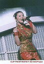 【中古】生写真(ハロプロ)/アイドル/Hello! Project 松浦亜弥/ライブフォト・膝上・衣裳赤・右手右肩・左手マイク/公式生写真