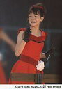 【中古】生写真(ハロプロ)/アイドル/Berryz工房 Berryz工房/菅谷梨沙子/ライブフォト・膝上・衣装赤・左手マイク・目線左/公式生写真