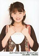 【中古】生写真(ハロプロ)/アイドル/Berryz工房 Berryz工房/菅谷梨沙子/上半身・衣装黒、花柄・両手親指立て/公式生写真