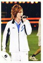 【中古】生写真(ジャニーズ)/アイドル/Kis-My-Ft2 Kis-My-Ft2/千賀健永/膝上・衣装白・ジャージ・左手マイク・目線右/公式生写真