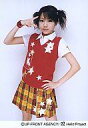 【中古】生写真(ハロプロ)/アイドル/モーニング娘。 モーニング娘。/田中れいな/膝上・シャツ赤・スカートチェック・ベスト赤・右手ピース・左手腰/公式生写真