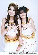 【中古】生写真(ハロプロ)/アイドル/モーニング娘。 モーニング娘。/飯田圭織・道重さゆみ/膝上・衣装白、金・指あわせ/公式生写真(3)