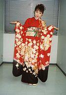【中古】生写真(ハロプロ)/アイドル/モーニング娘。 モーニング娘。/安倍なつみ/全身・衣装着物赤・黒・金・両手パー・背景白/公式生写真