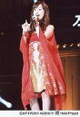 【中古】生写真(ハロプロ)/アイドル/モーニング娘。 モーニング娘。/安倍なつみ/ライブフォト・衣装赤・白・黄色・左手マイク・背景黒/公式生写真