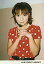 【中古】生写真(ハロプロ)/アイドル/モーニング娘。 モーニング娘。/保田圭/上半身・衣装赤水玉・両手組み/公式生写真 300円