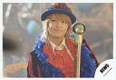 【中古】生写真(ジャニーズ)/アイドル/NEWS NEWS/手越祐也/横型・バストアップ・衣装ピンク、黒、赤・帽子青・目線左/公式生写真