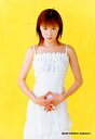 【中古】生写真(ハロプロ)/アイドル/ハロプロ 松浦亜弥/膝上・ワンピース白・両手お腹・背景黄色/公式生写真