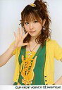【中古】生写真(ハロプロ)/アイドル/モーニング娘。 モーニング娘。/田中れいな/上半身・衣装黄と緑・十字架のネックレス・右手パー・背景白/公式生写真