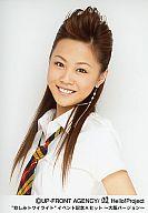 【中古】生写真(ハロプロ)/アイドル/モーニング娘。 モーニング娘。/新垣里沙/バストアップ・白シャツにチェック柄のネクタイ・オールバック・背景白”悲しみトワイライト”イベント記念Aセット〜大阪バージョン〜/公式生写真