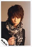 【中古】生写真(ジャニーズ)/アイドル/Kis-My-Ft2 Kis-My-Ft2/北山宏光/衣装黒・上半身・ストール・右手グー/公式生写真