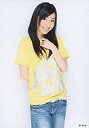 【中古】生写真(AKB48 SKE48)/アイドル/AKB48 片山陽加/膝上 左手胸/膝上 衣装黄色/AKS/公式生写真