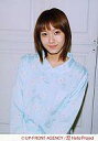 【中古】生写真(ハロプロ)/アイドル/モーニング娘。 モーニング娘。/藤本美貴/上半身・衣装水色・両手重ね・背景白 /公式生写真