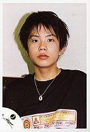 【中古】生写真(ジャニーズ)/アイドル/FiVe FiVe(FiVe)/牧野紘二/バストアップ・シャツ黒・ネックレス・背景白/公式生写真